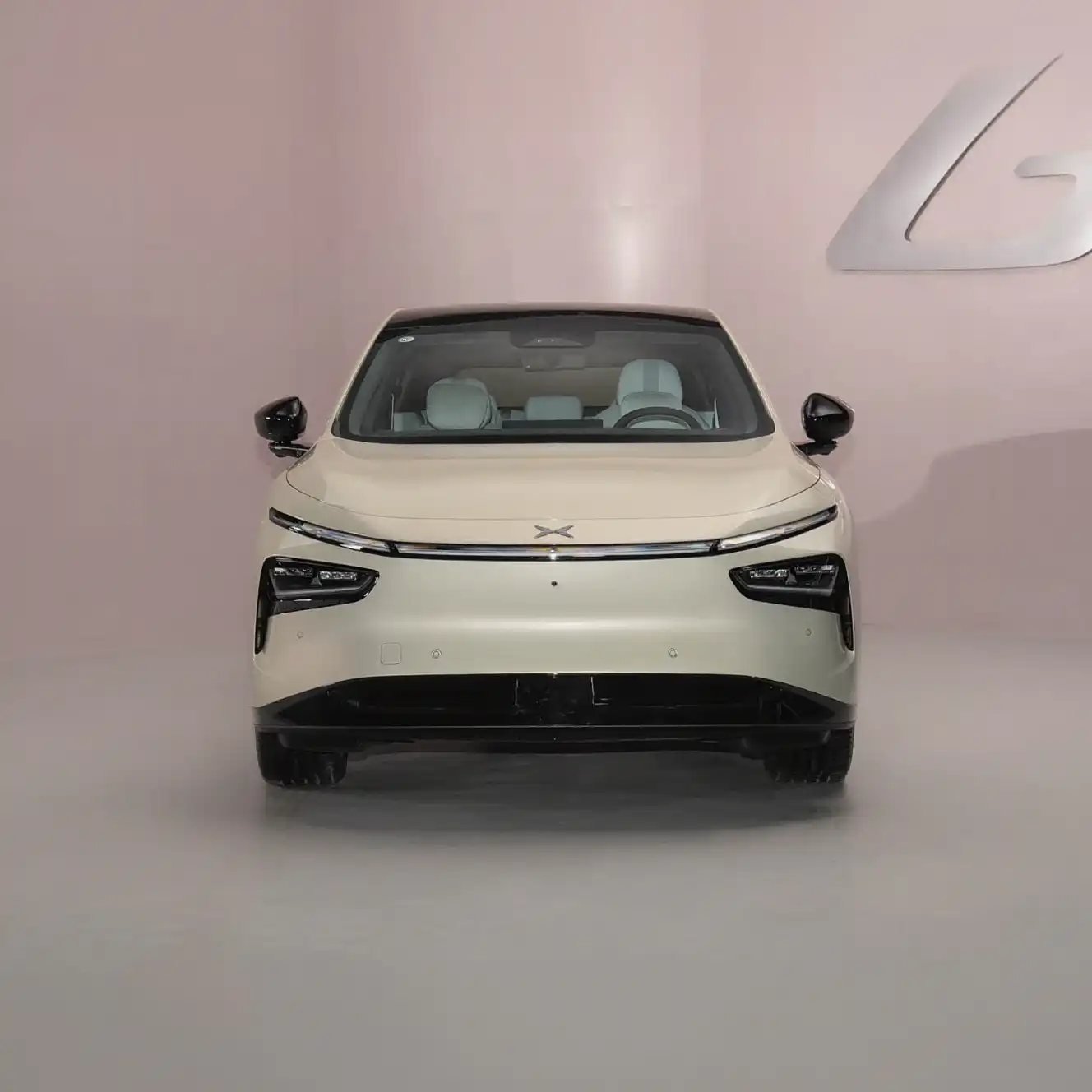 2025 Xpeng G7 SUV image 2