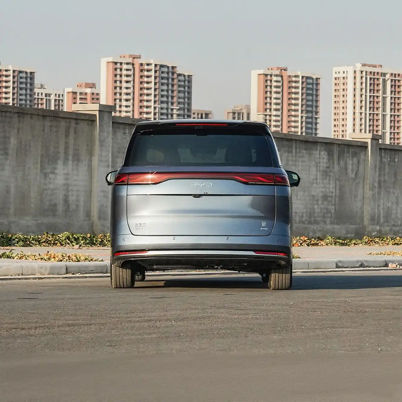 2025 BYD M9 Luxury PHEV MPV image 4