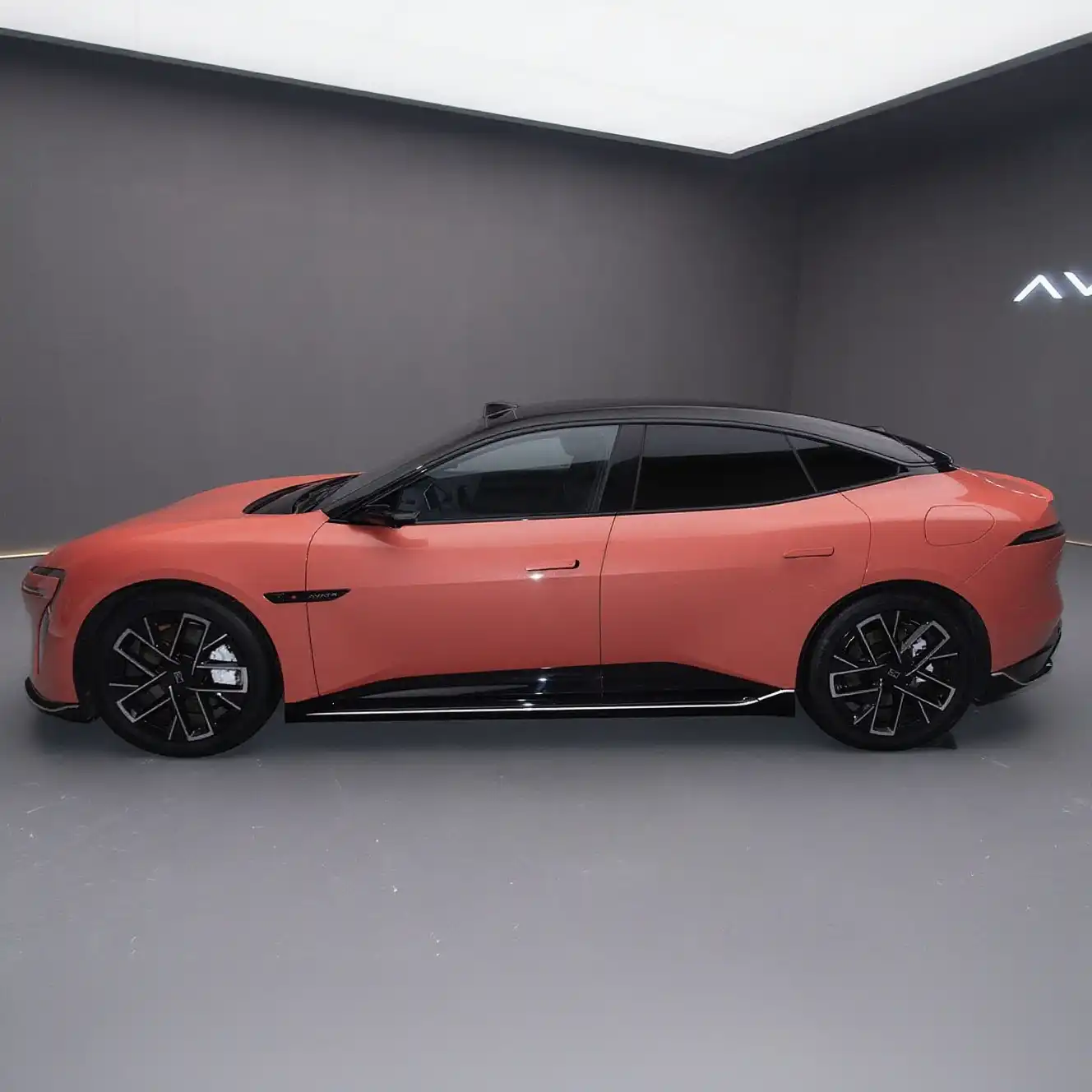 2025 AVATR 06 image 4