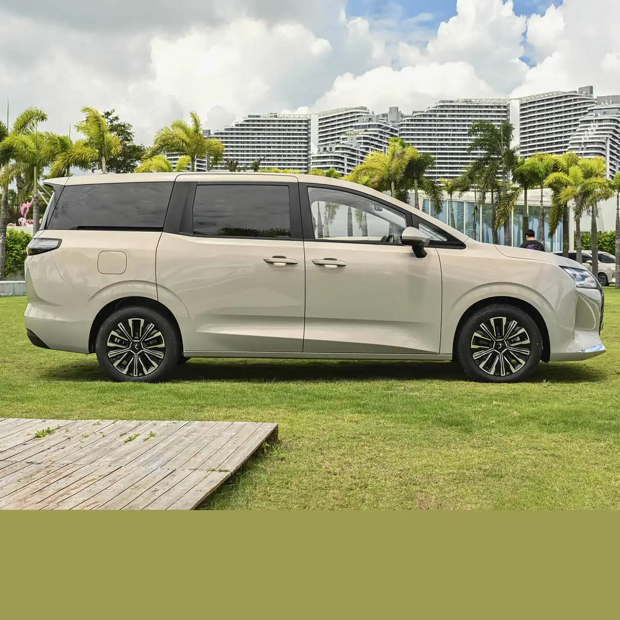 Wuling Starlight 730 New Energy 2025 image 3