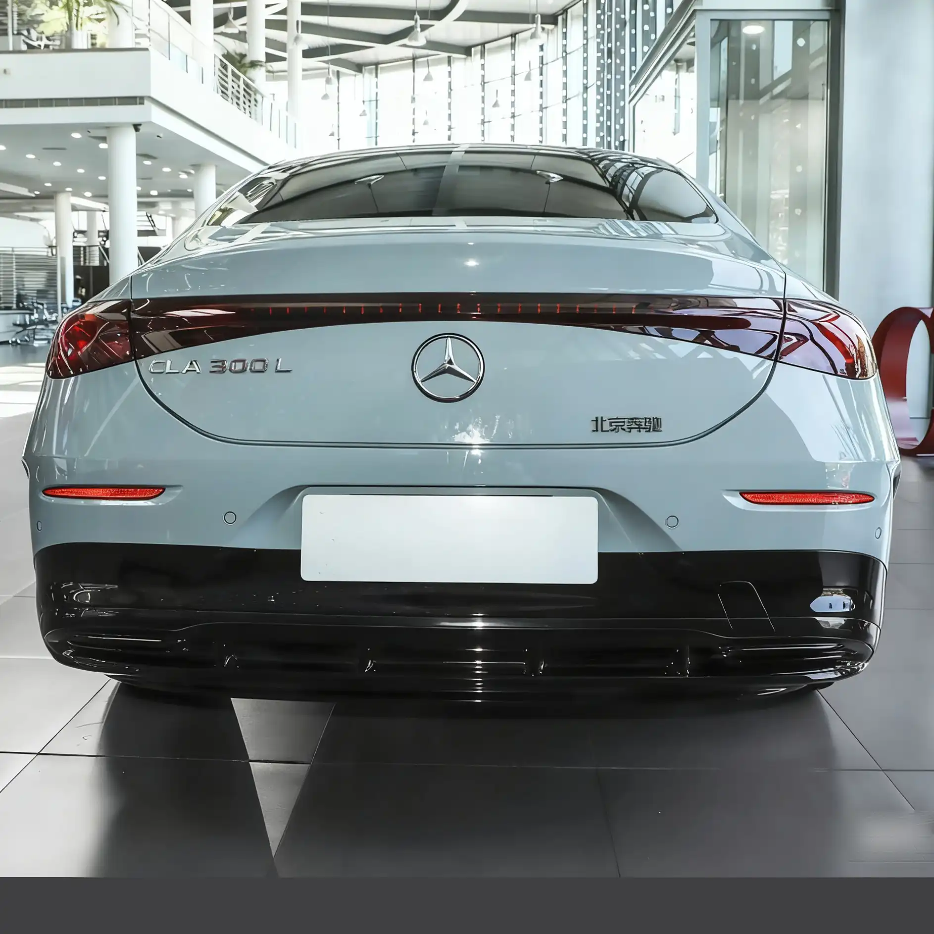 Совершенно новый Mercedes-Benz CLA с полностью электрическим приводом image 5