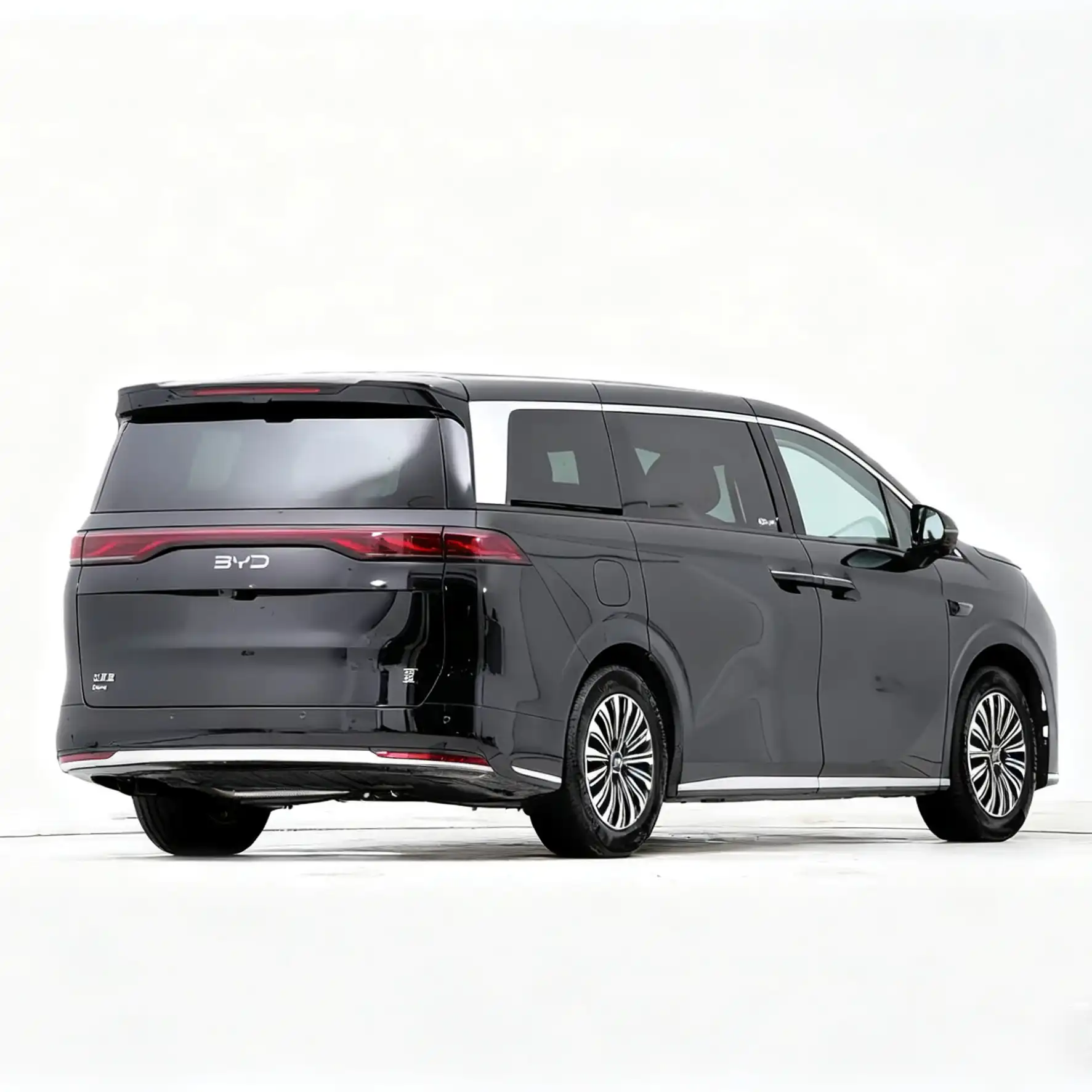 2026 BYD Xia MPV DM-i 1.5T 218 км image 4