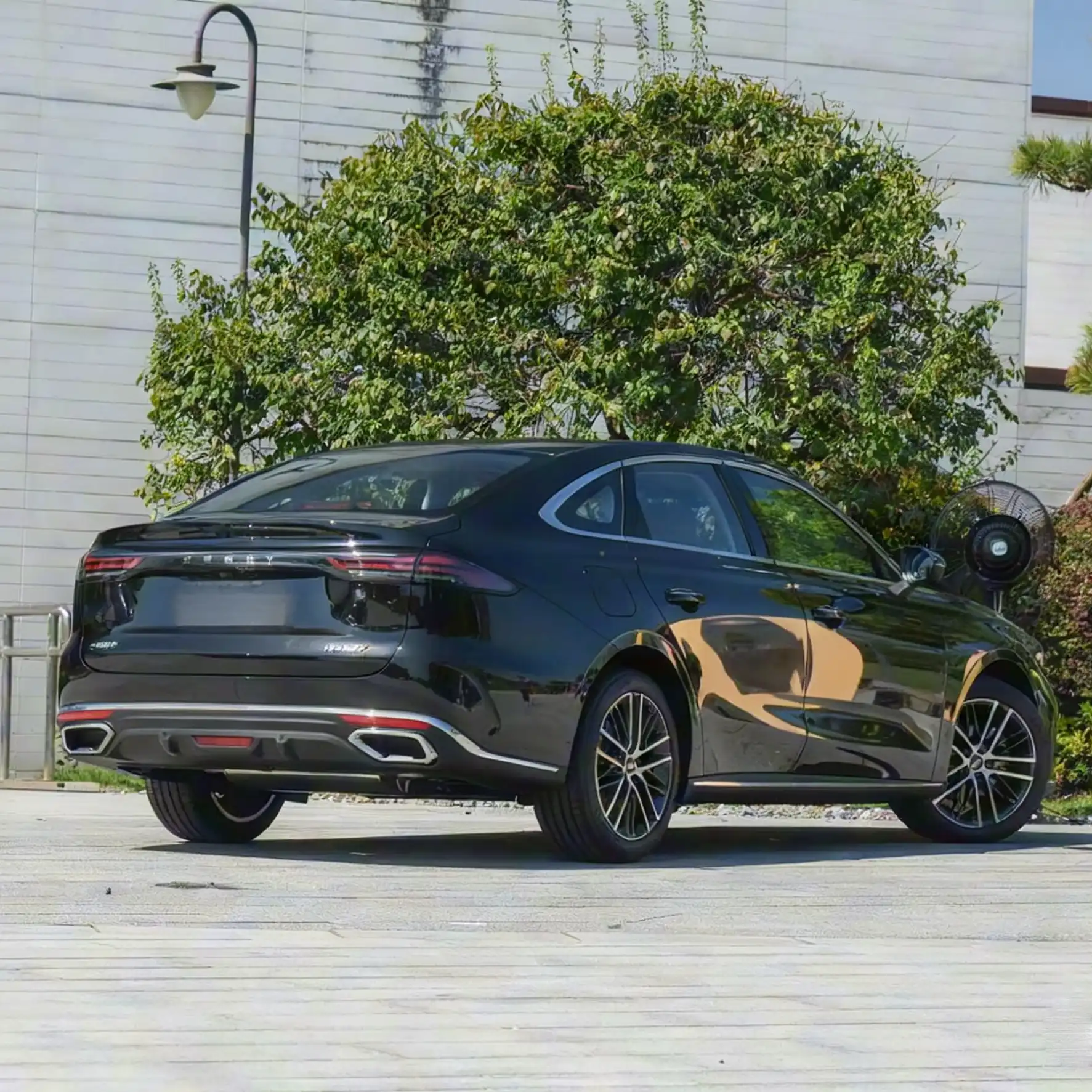 2026 Новый Geely Emgrand 5.0 image 4