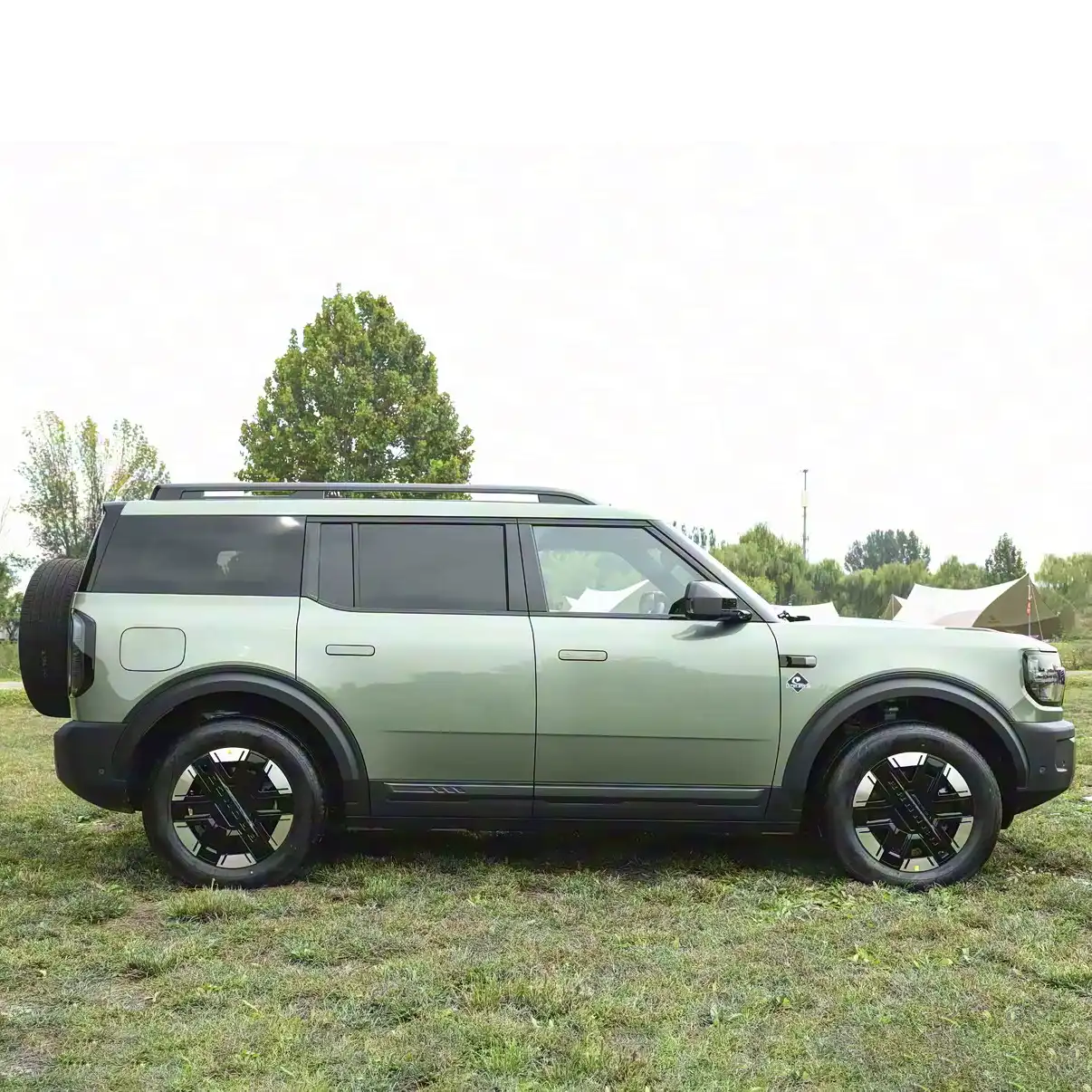 Ford Bronco 2026 — внедорожник SUV image 3