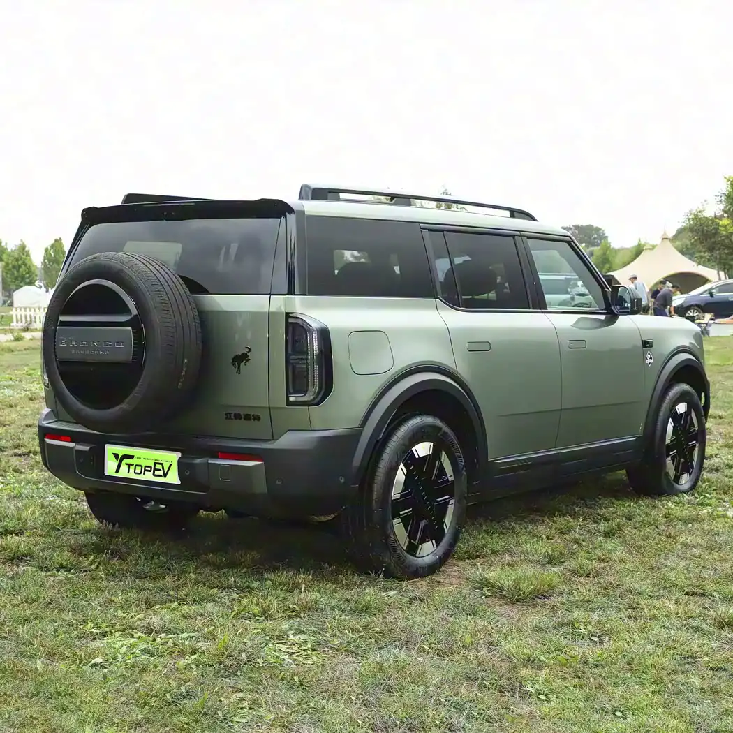 Ford Bronco 2026 — внедорожник SUV image 4